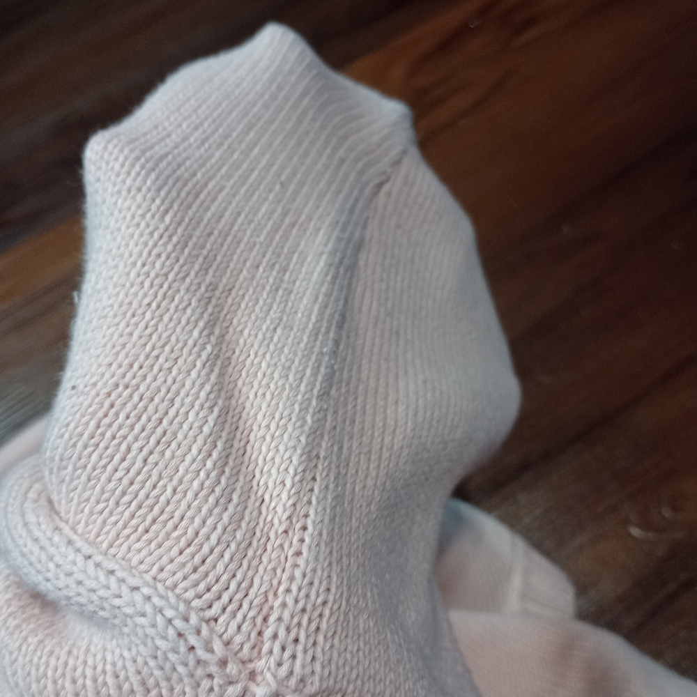 Everlane The Soft Cotton Sweater - Picture 8 of 10